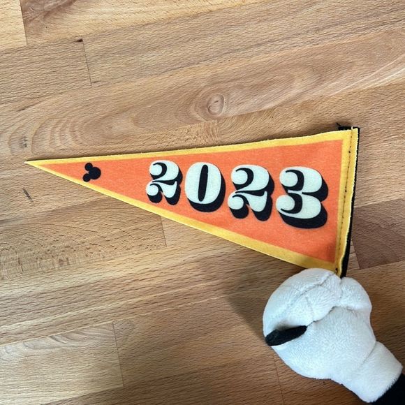 Official Disney Plush Mickey - Picture 7 of 8